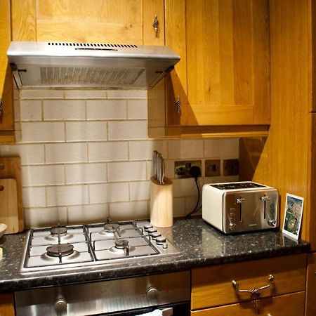 Newly Refurbed Home With Free Parking EDI Buitenkant foto