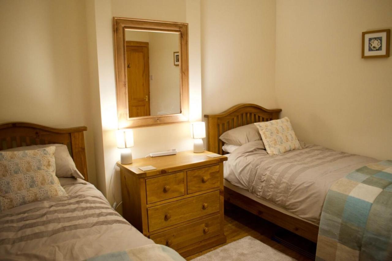 Newly Refurbed Home With Free Parking EDI Buitenkant foto